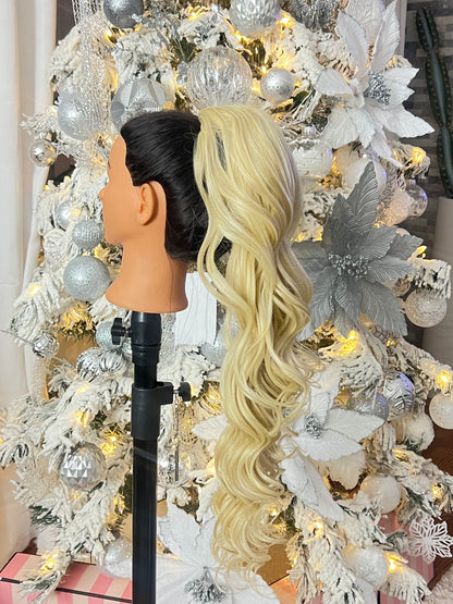 #33 Blonde Loose Curls 28”